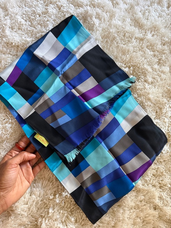 Echo Multicolor Geometric Scarf - Picture 6 of 7